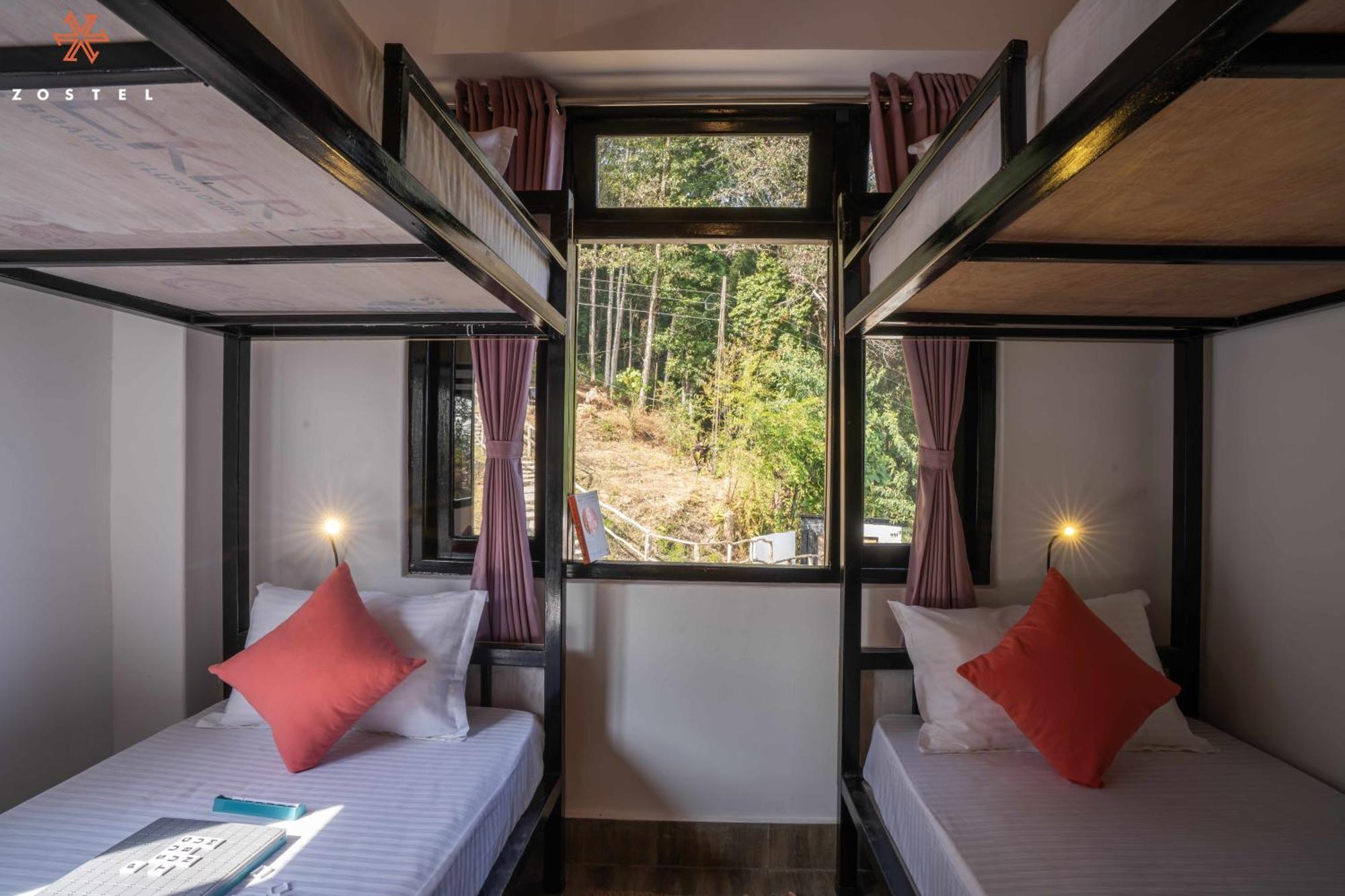 Zostel Rinchenpong Hostel Bagian luar foto