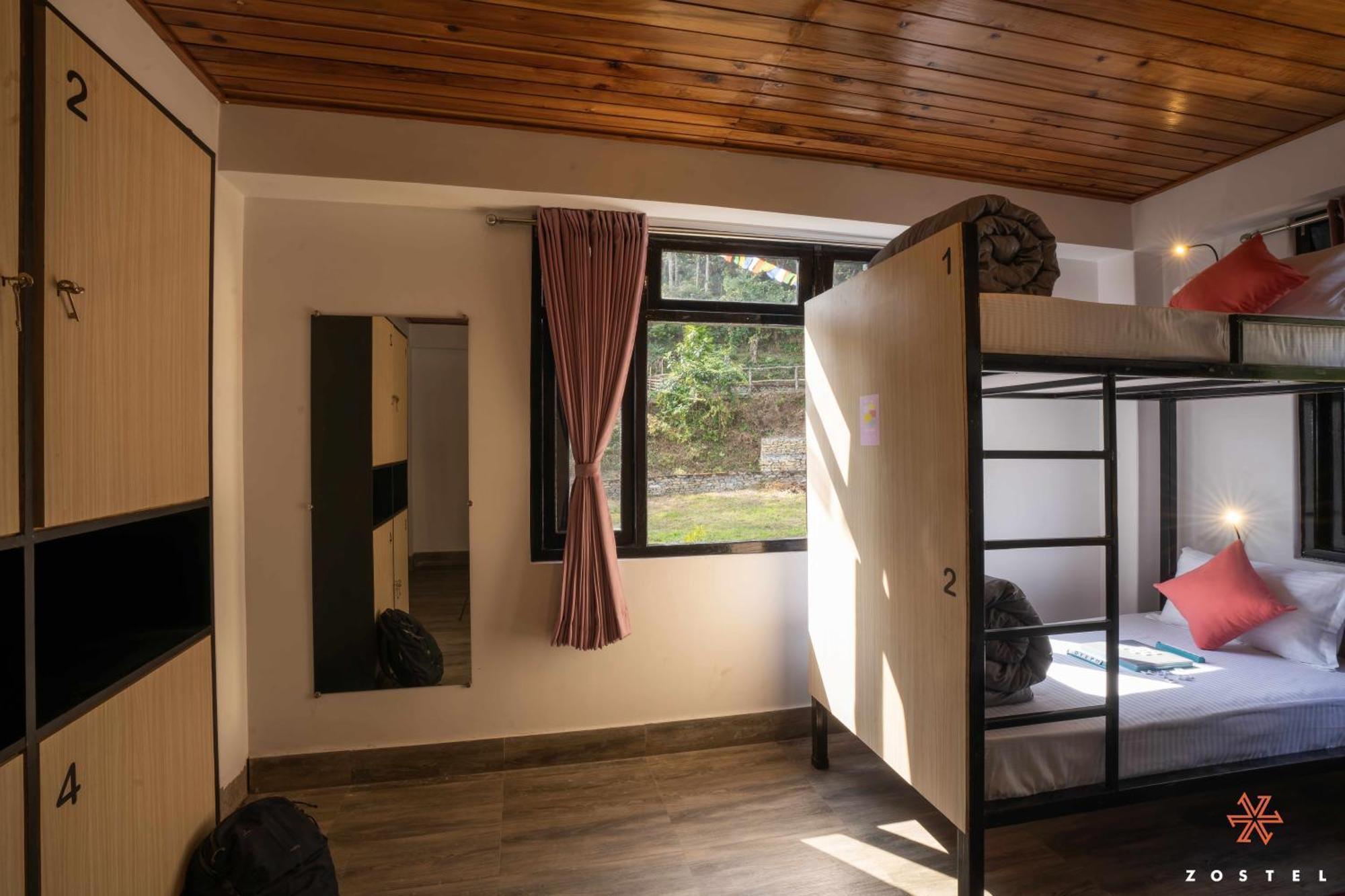Zostel Rinchenpong Hostel Bagian luar foto