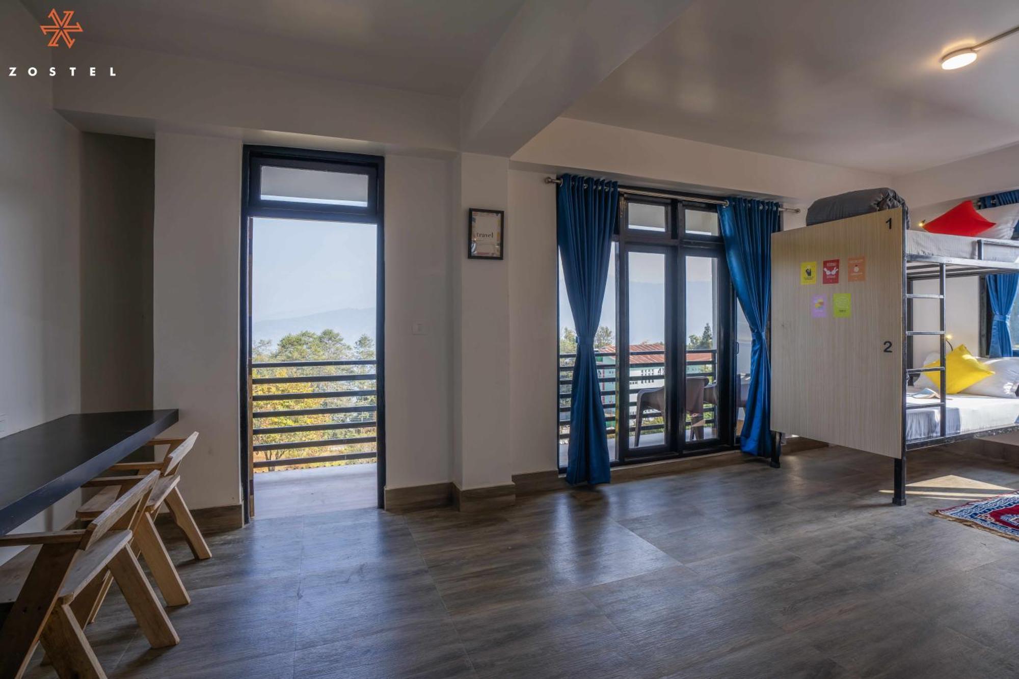 Zostel Rinchenpong Hostel Bagian luar foto